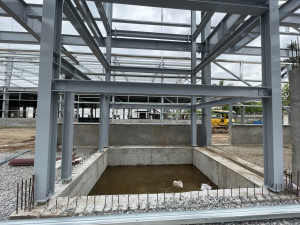 Thang máy tải hàng 2500kg